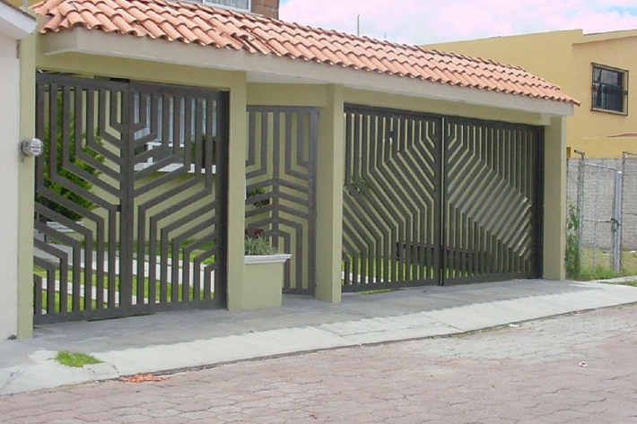 Кованые металлические ворота лофт